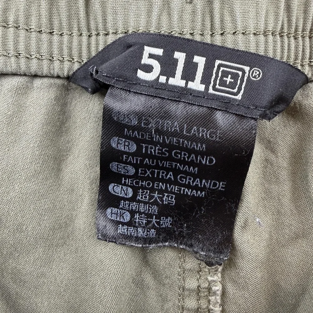 5.11 Tactical Cargo Shorts Mens XL Green Canvas Stretch 8 Inseam Casual